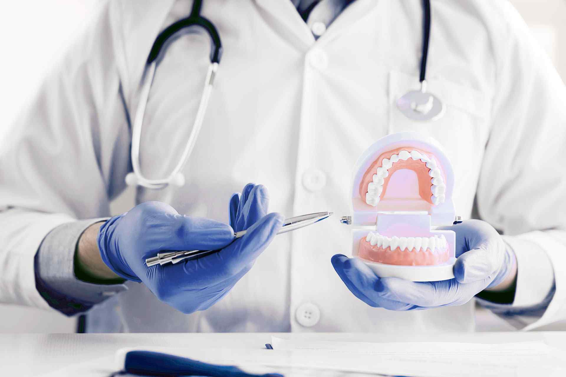 عيادة اسنان dental clinic